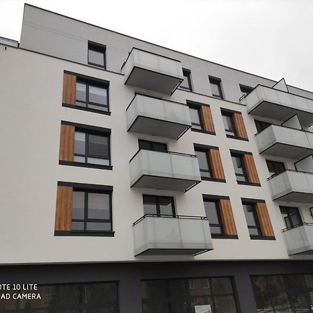 Apartament Pileckiego Nowy Dwor Mazowiecki Modlin Airport Exterior photo