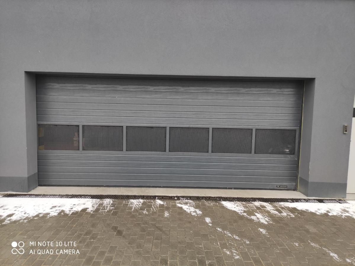 Apartament Pileckiego Nowy Dwor Mazowiecki Modlin Airport Exterior photo